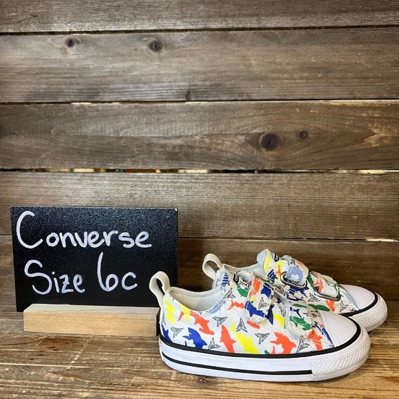 Little‎ Kids Converse CTAS Multicolor Shark Print Sneakers Shoes Size 6 C GUC - Picture 1 of 6